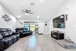 3045 E Briarwood Cir, Labelle, FL 33935 - Photo 4