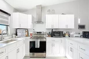 3045 E Briarwood Cir, Labelle, FL 33935 - Photo 6