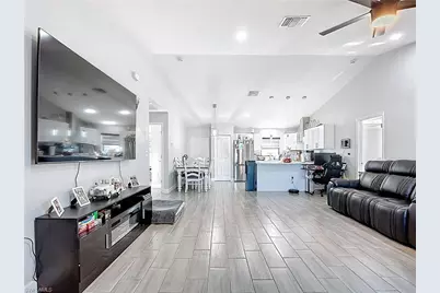 3045 E Briarwood Cir, Labelle, FL 33935 - Photo 2