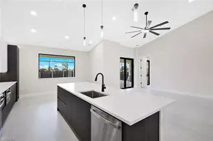 819 SW 16th Terrace, Cape Coral, FL 33991 - Photo 14