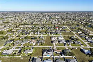1317 NW 9th Terrace, Cape Coral, FL 33993 - Photo 10