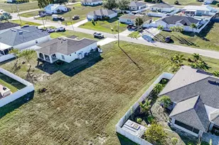 1317 NW 9th Terrace, Cape Coral, FL 33993 - Photo 22