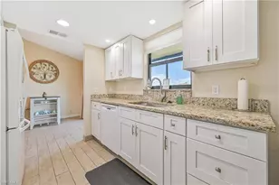 8475 Charter Club Cir, Fort Myers, FL 33919 - Photo 12