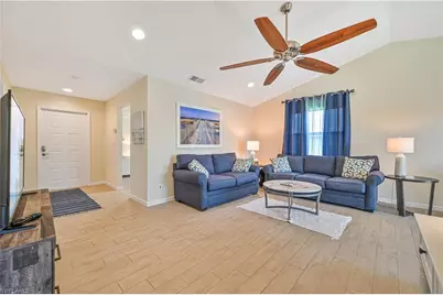 8475 Charter Club Cir #5, Fort Myers, FL 33919 - Photo 6