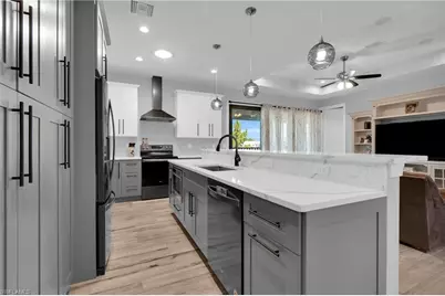 1113 Elegans St E, Lehigh Acres, FL 33974 - Photo 8