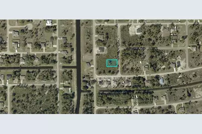 820 Bajo Ave S, Lehigh Acres, FL 33974 - Photo 2