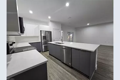 9011 Penny Cir, Labelle, FL 33935 - Photo 6
