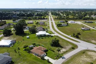 4239 E Gator Cir, Cape Coral, FL 33909 - Photo 6