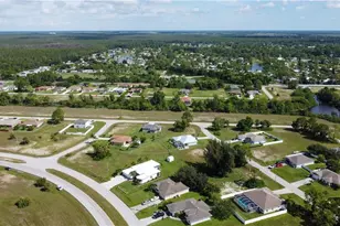 4239 E Gator Cir, Cape Coral, FL 33909 - Photo 18