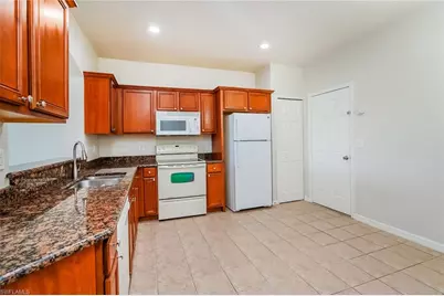 17570 Cherry Ridge Ln, Fort Myers, FL 33967 - Photo 6