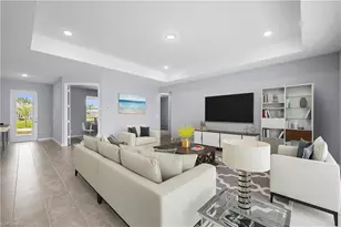 208 NE 9th St, Cape Coral, FL 33909 - Photo 4