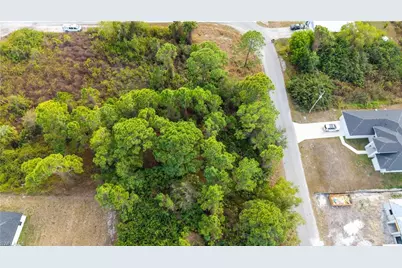 373 Butler Ave S, Lehigh Acres, FL 33974 - Photo 8