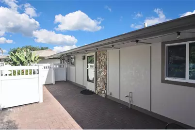 4299 Island Cir #4, Fort Myers, FL 33919 - Photo 6