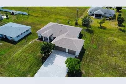 1726 NE 17th Ter, Cape Coral, FL 33909 - Photo 6