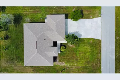 1726 NE 17th Ter, Cape Coral, FL 33909 - Photo 10