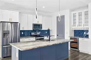 332 SW 26th St, Cape Coral, FL 33914 - Photo 10