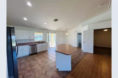 3325 SW 15th Ave, Cape Coral, FL 33914 - Photo 8