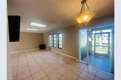 3019 SE 5th Pl, Cape Coral, FL 33904 - Photo 2