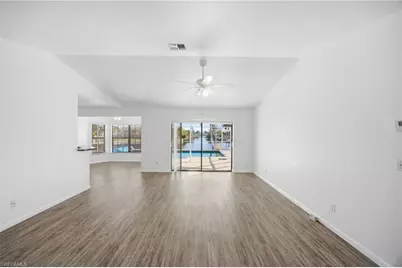 224 SE 31st Ter, Cape Coral, FL 33904 - Photo 4