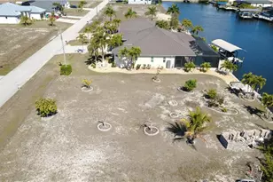 1433 NW 41st Pl, Cape Coral, FL 33993 - Photo 16