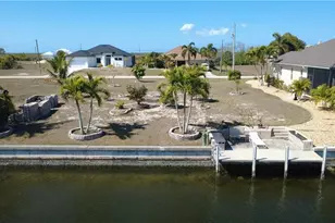 1433 NW 41st Pl, Cape Coral, FL 33993 - Photo 12