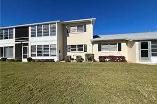 1356 Myerlee Country Club Blvd, Fort Myers, FL 33919 - Photo 4