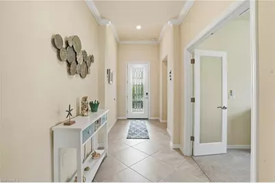 4025 E Hampton Cir, Alva, FL 33920 - Photo 4