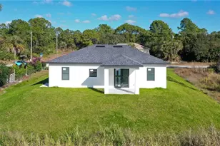 922 Sunrise Blvd, Lehigh Acres, FL 33974 - Photo 8