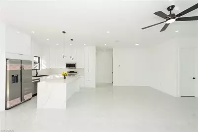 922 Sunrise Blvd, Lehigh Acres, FL 33974 - Photo 12