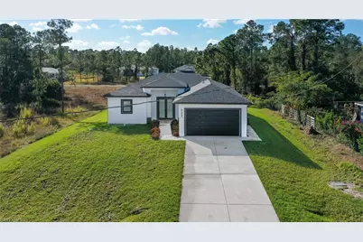 922 Sunrise Blvd, Lehigh Acres, FL 33974 - Photo 6