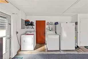 1115 Hibiscus Ave, Lehigh Acres, FL 33972 - Photo 28