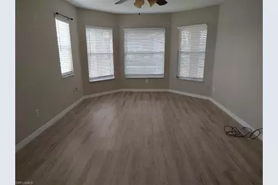 1034 SE 5th Pl, Cape Coral, FL 33990 - Photo 6