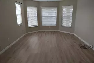 1034 SE 5th Pl, Cape Coral, FL 33990 - Photo 6