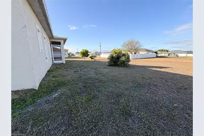 1034 Andalusia Blvd, Cape Coral, FL 33909 - Photo 20