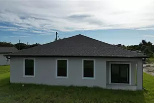 2009 Inglewood Cir, Labelle, FL 33935 - Photo 6