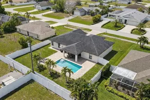 328 SW 19th Terrace, Cape Coral, FL 33991 - Photo 6