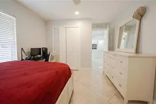 328 SW 19th Terrace, Cape Coral, FL 33991 - Photo 22
