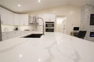 328 SW 19th Terrace, Cape Coral, FL 33991 - Photo 32