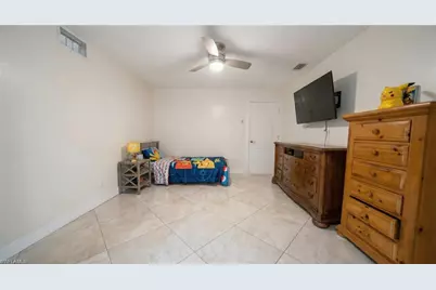 328 SW 19th Ter, Cape Coral, FL 33991 - Photo 18