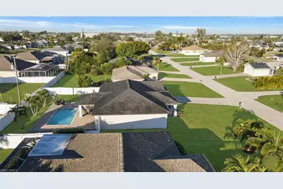 328 SW 19th Ter, Cape Coral, FL 33991 - Photo 4