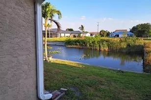724 SW 35th St, Cape Coral, FL 33914 - Photo 14