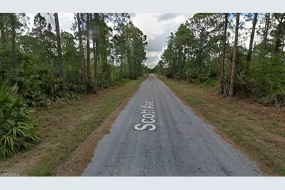 2010 Scott Ave, Alva, FL 33920 - Photo 6