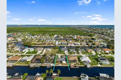 2226 SE 19th Pl, Cape Coral, FL 33990 - Photo 4