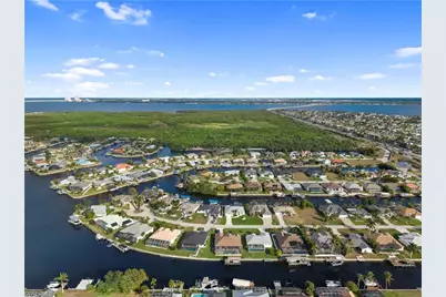 2226 SE 19th Pl, Cape Coral, FL 33990 - Photo 32