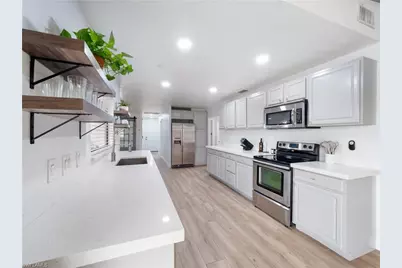 2226 SE 19th Pl, Cape Coral, FL 33990 - Photo 14