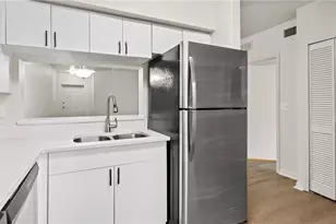 8407 Bernwood Cove Loop, Fort Myers, FL 33966 - Photo 4