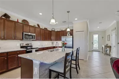 4035 E Hampton Cir, Alva, FL 33920 - Photo 6