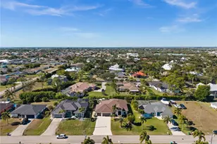 1924 SW 17th Pl, Cape Coral, FL 33991 - Photo 44