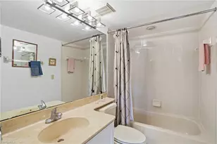 5810 Trailwinds Dr, Fort Myers, FL 33907 - Photo 12