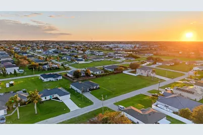 1706 NW 5th St, Cape Coral, FL 33993 - Photo 28